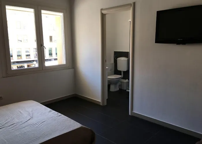 Savoia Pensión 3*