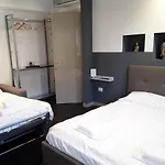 Savoia ゲストハウス 3*